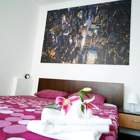 Апартаменты Luxury Apartament Бухарест Экстерьер фото