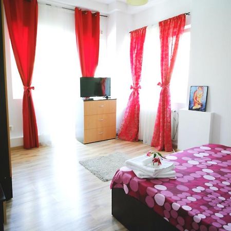 Апартаменты Luxury Apartament Бухарест Экстерьер фото