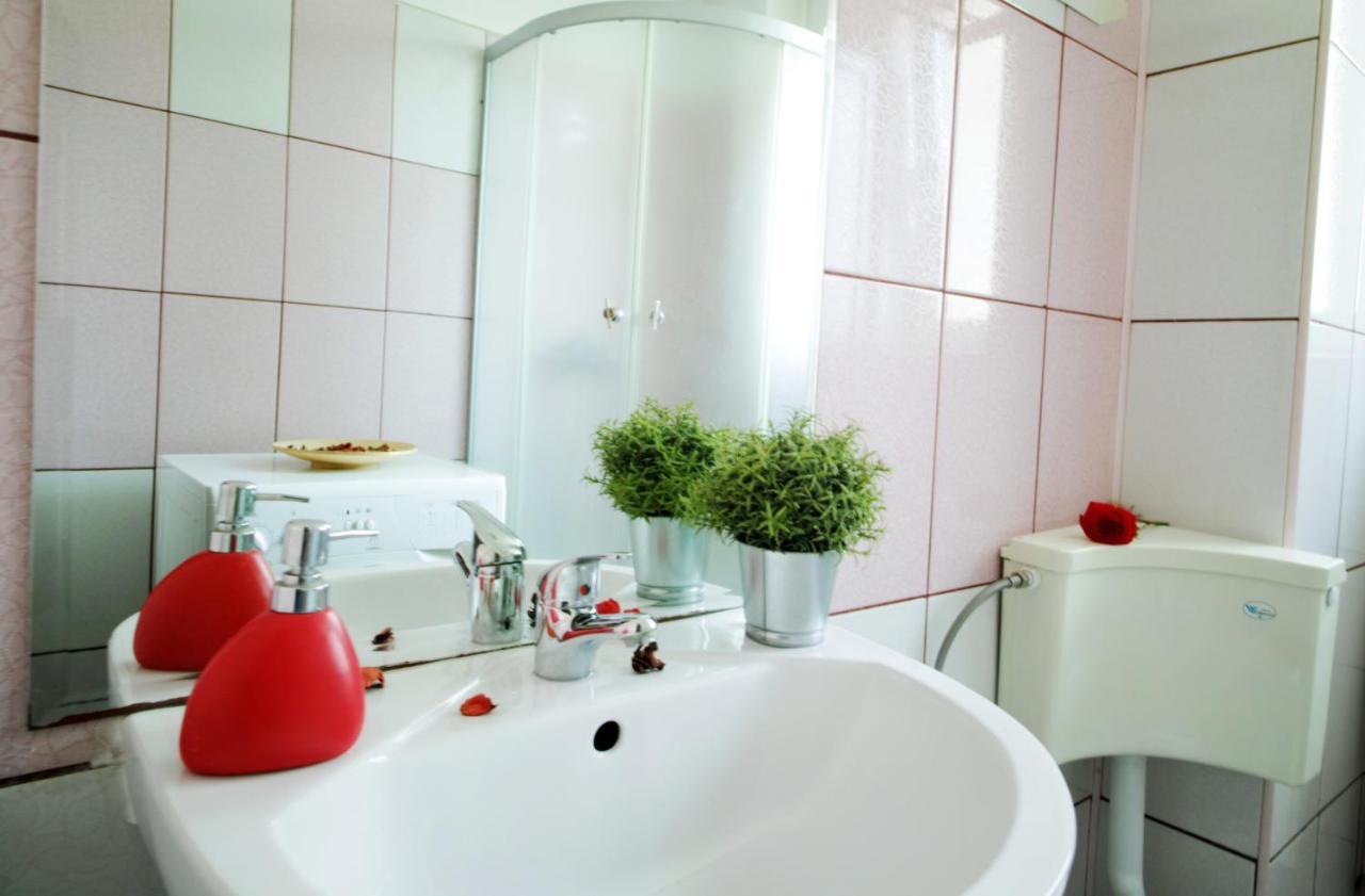 Апартаменты Luxury Apartament Бухарест Экстерьер фото